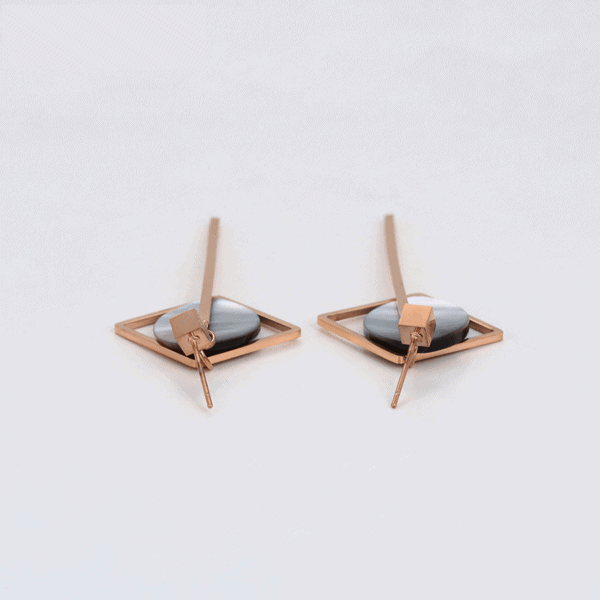 Lola Drop Earrings