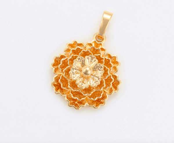 Fleur D'or Pendant