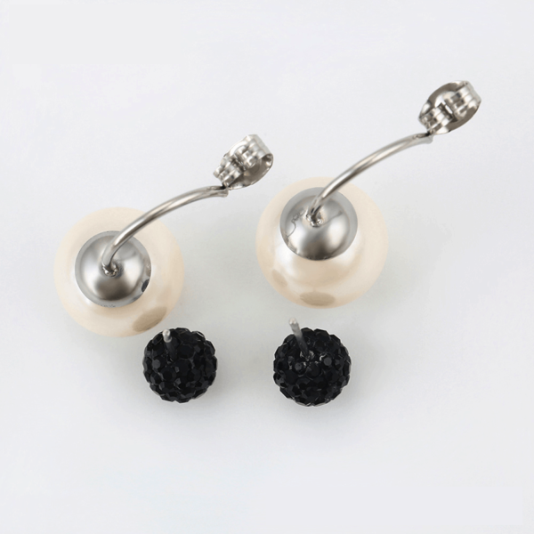 Riva Pearl Earrings